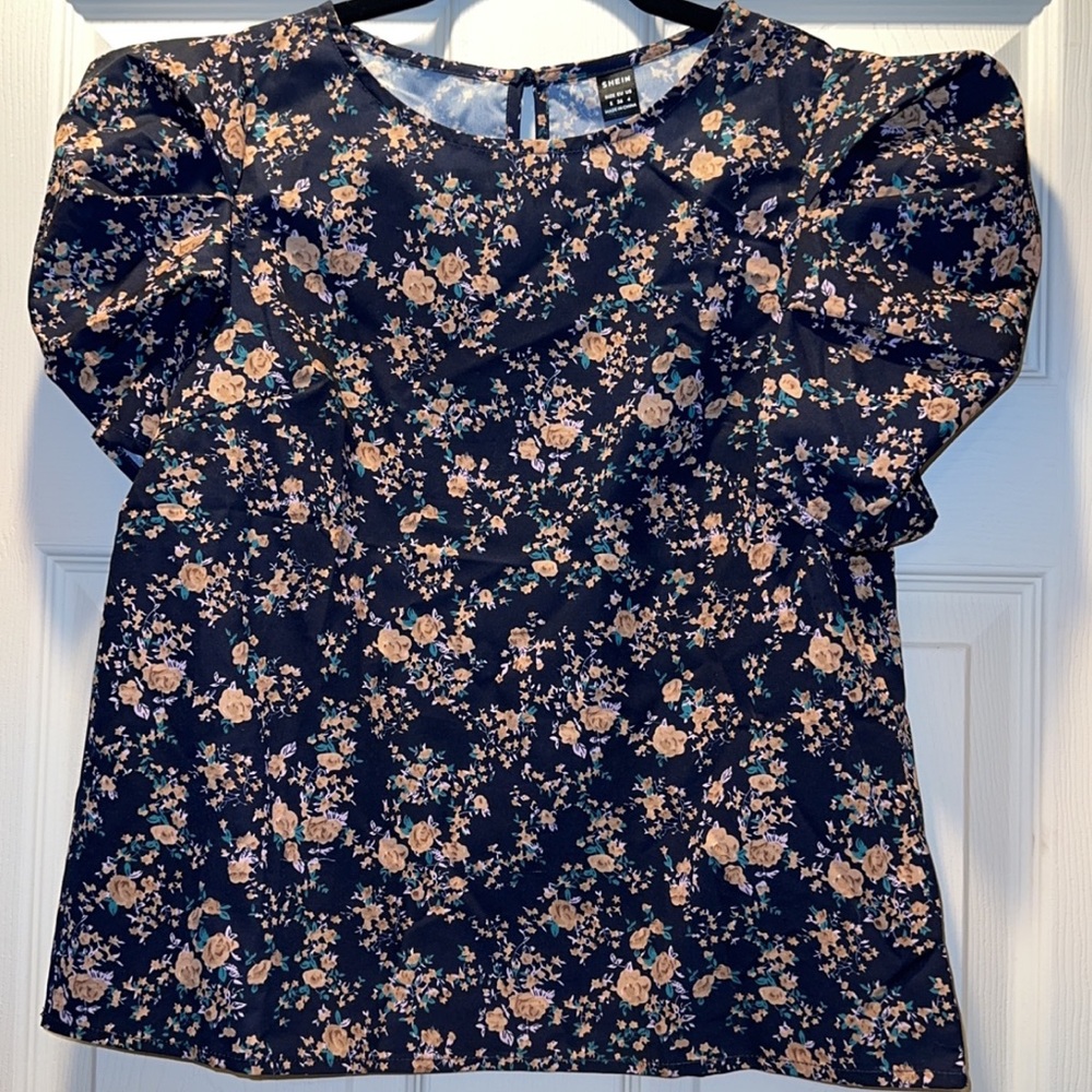 SHEIN size 4 floral/blue blouse, never worn, too small for me